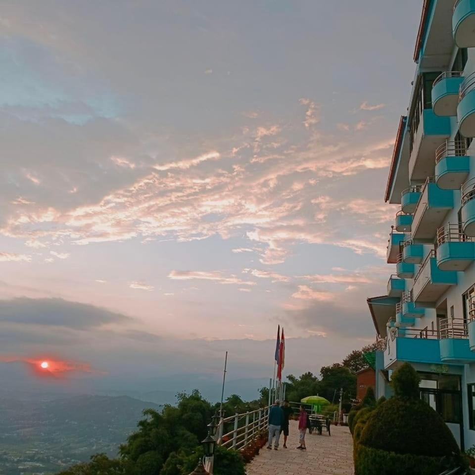Bojinee Nagarkot Resort Dış mekan fotoğraf