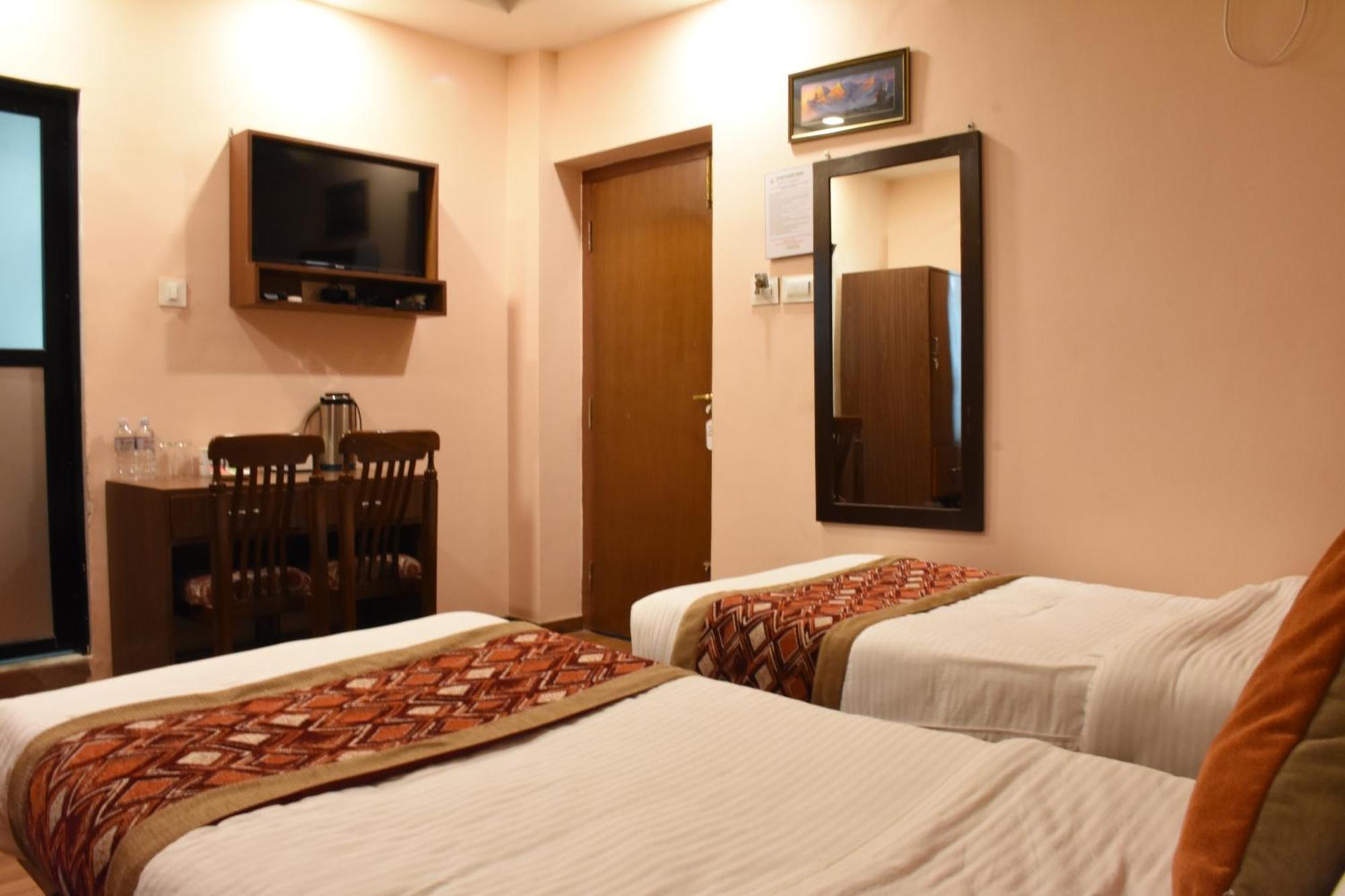 Bojinee Nagarkot Resort Dış mekan fotoğraf