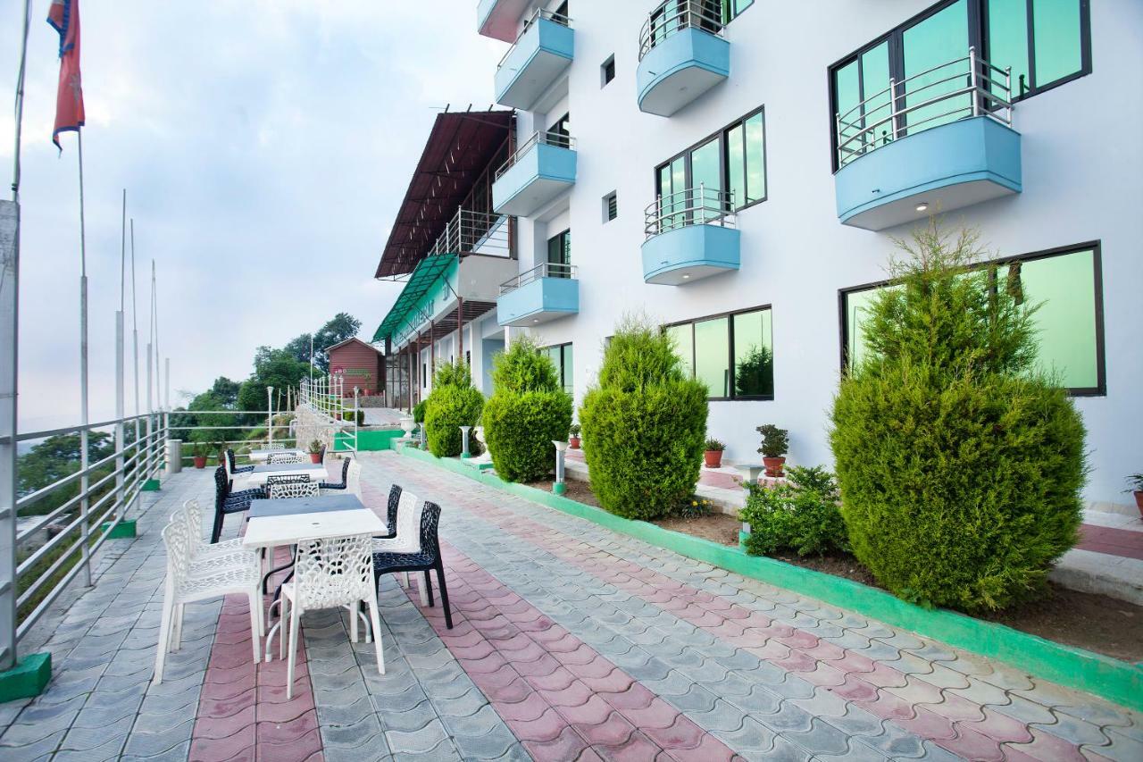 Bojinee Nagarkot Resort Dış mekan fotoğraf