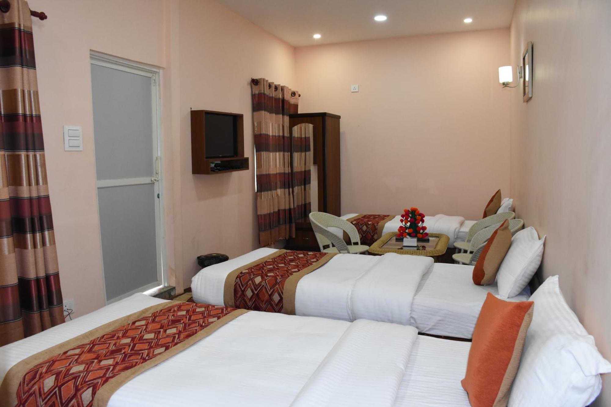 Bojinee Nagarkot Resort Dış mekan fotoğraf